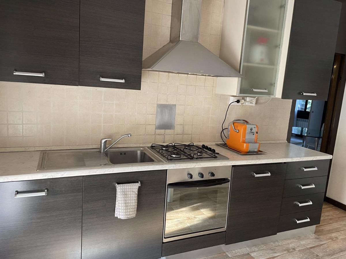 120 Mq Vicino A Banca Mediolanum E Ospedale Humanitas Apartment Basiglio Bagian luar foto
