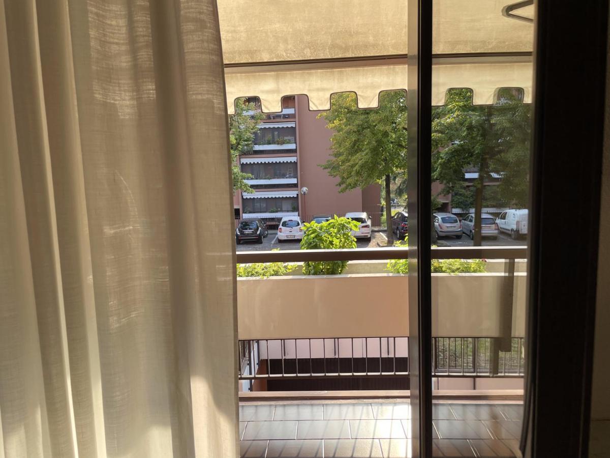 120 Mq Vicino A Banca Mediolanum E Ospedale Humanitas Apartment Basiglio Bagian luar foto
